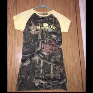 Mossy Oak Camo Shirt (NWOT)